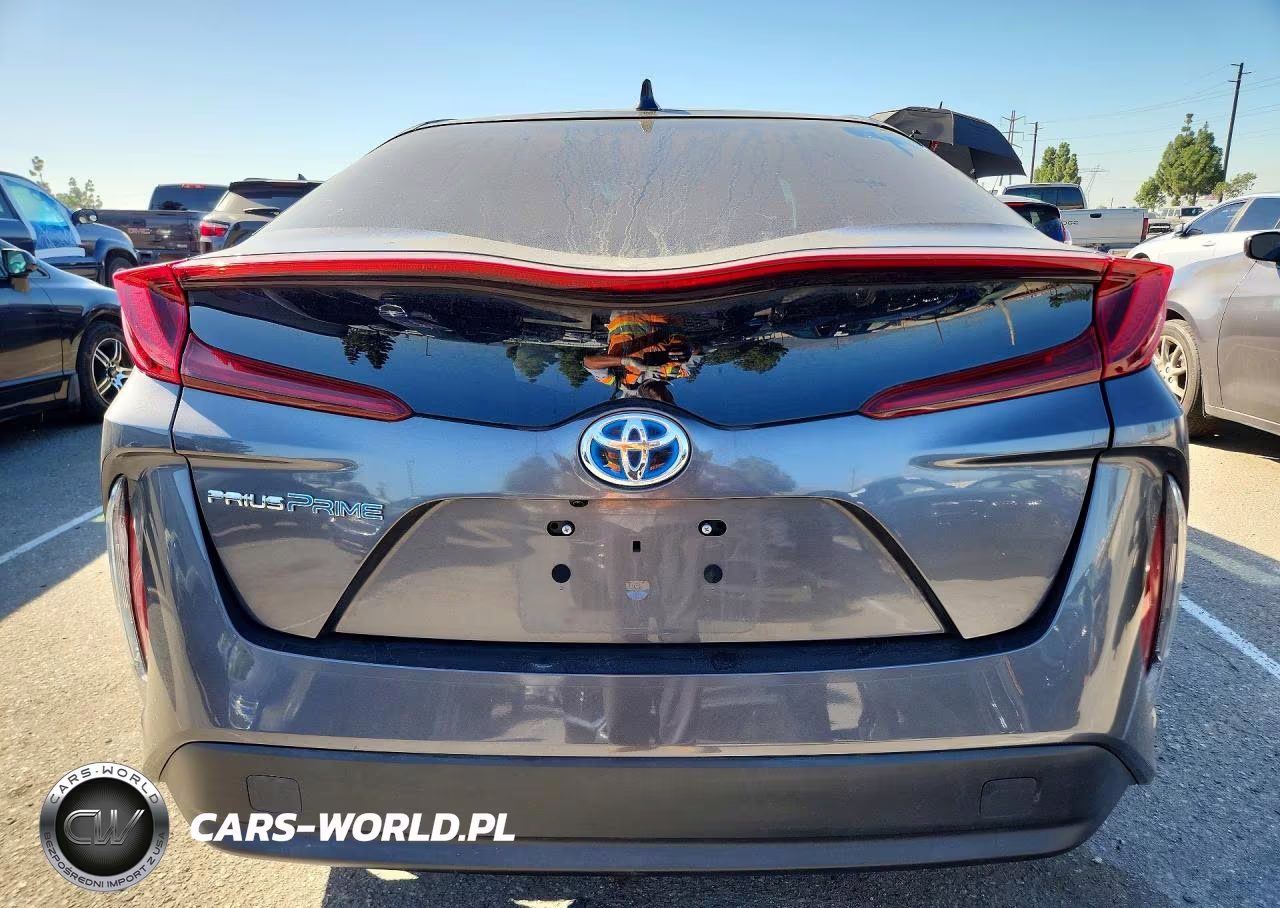 2021 Toyota Prius Prime Le VIN:JTDKAMFP2M3194620 - 6