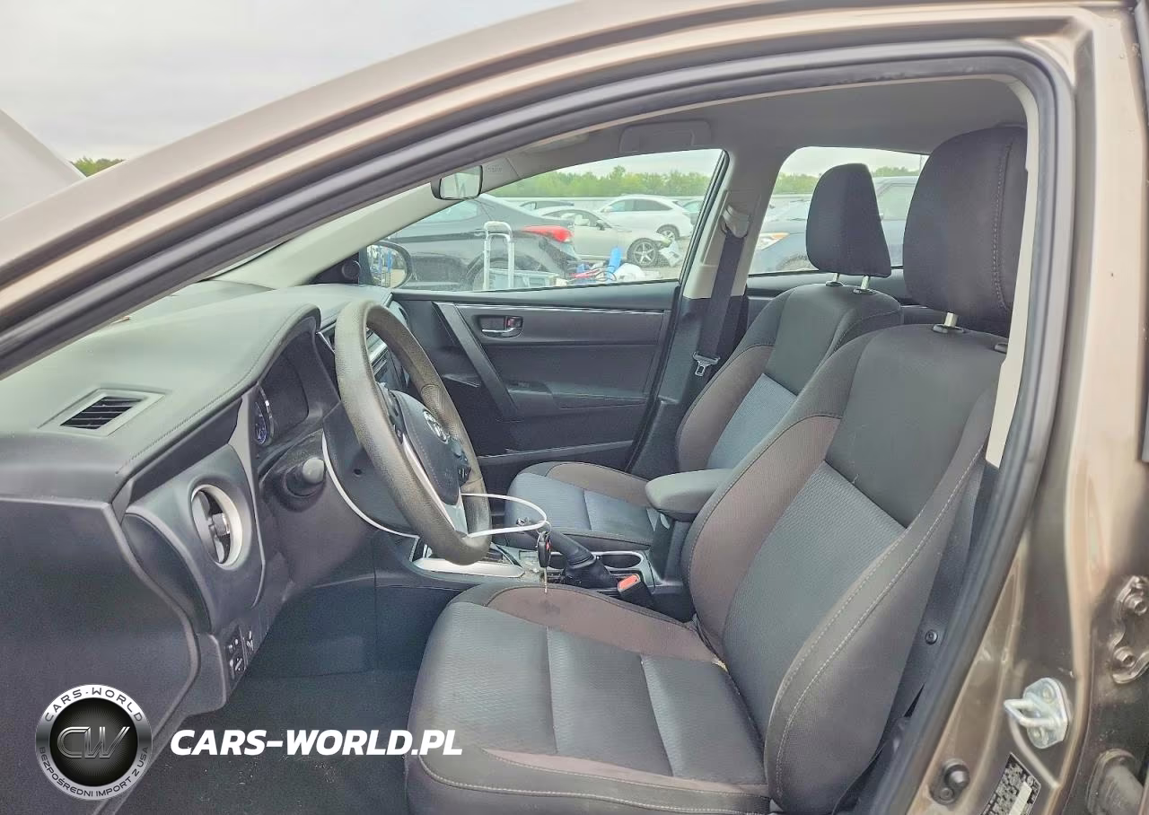 2018 Toyota Corolla Le VIN:2T1BURHE1JC002199 - 7