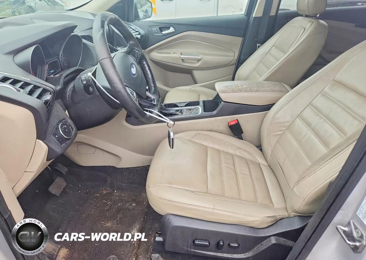 2019 Ford Escape Titanium VIN:1FMCU9J9XKUA78635 - 7