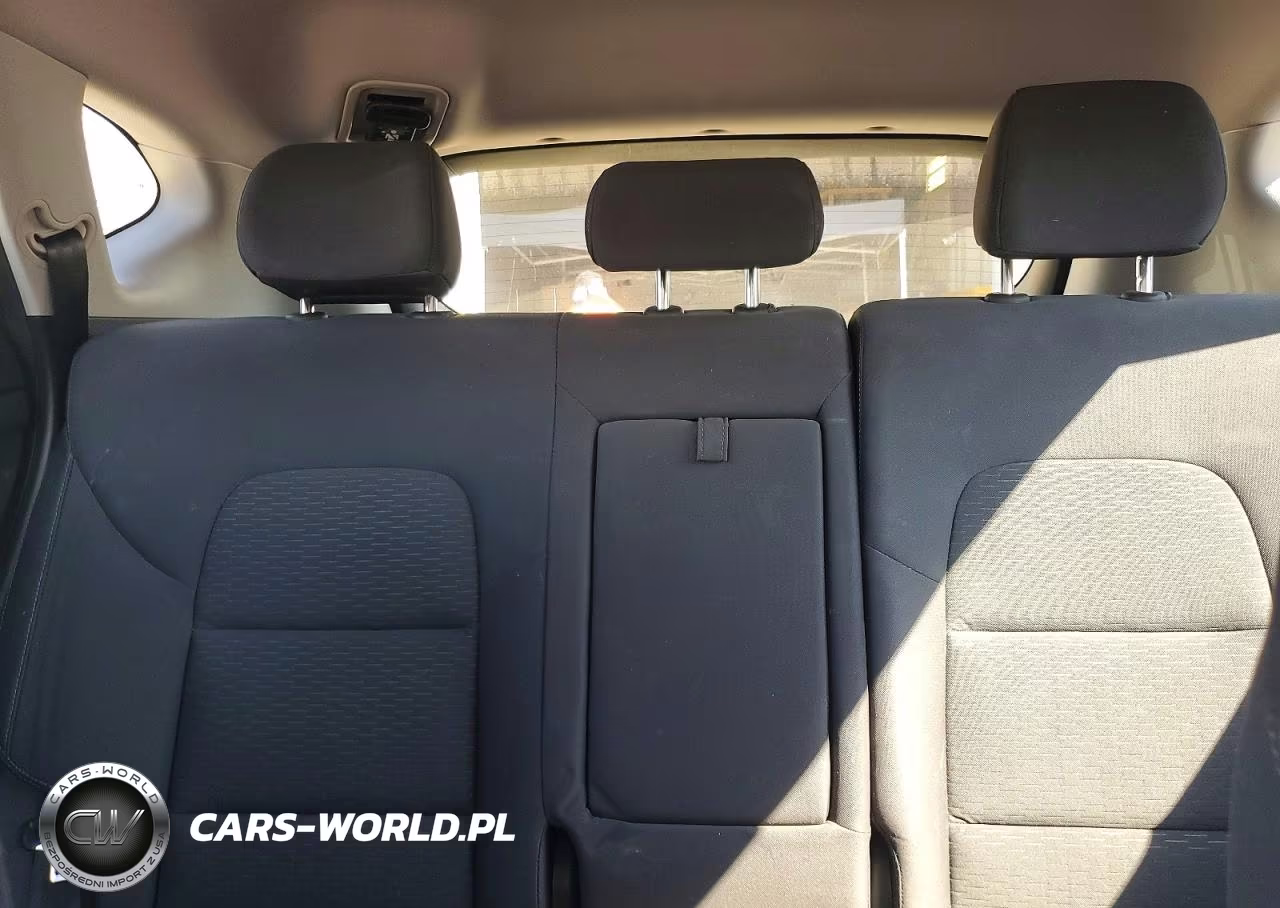 2019 Hyundai Tucson Se VIN:KM8J2CA41KU891733 - 10
