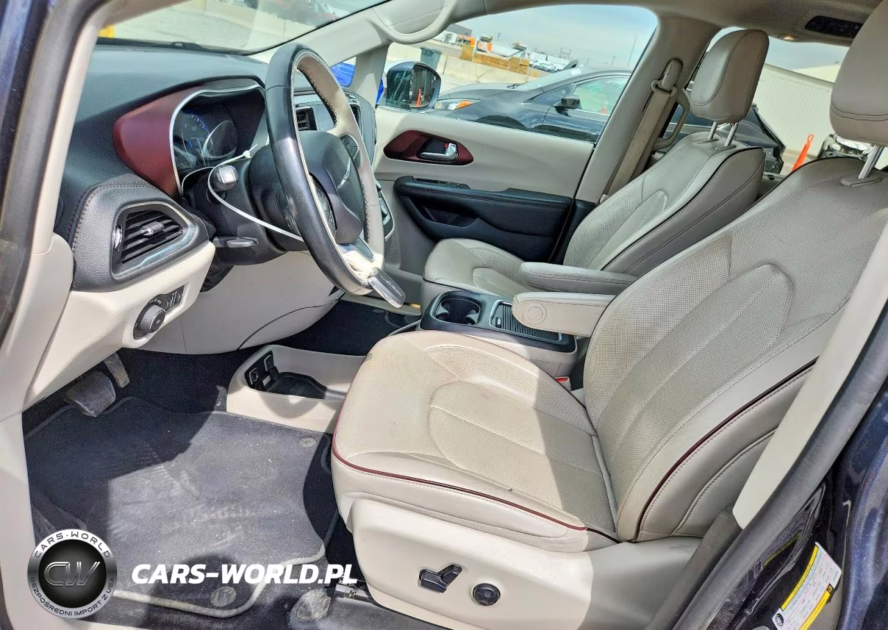 2020 Chrysler Pacifica Limited VIN:2C4RC1GG3LR144353 - 7