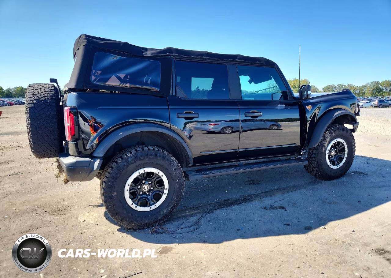 2021 Ford Bronco Base VIN:1FMEE5DP9MLA93595 - 3
