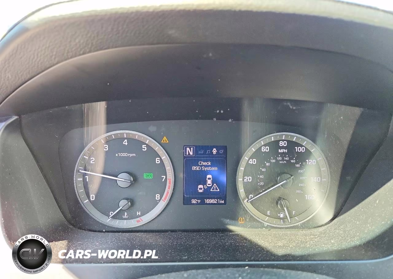 2015 Hyundai Sonata Sport VIN:5NPE34AF3FH258631 - 9