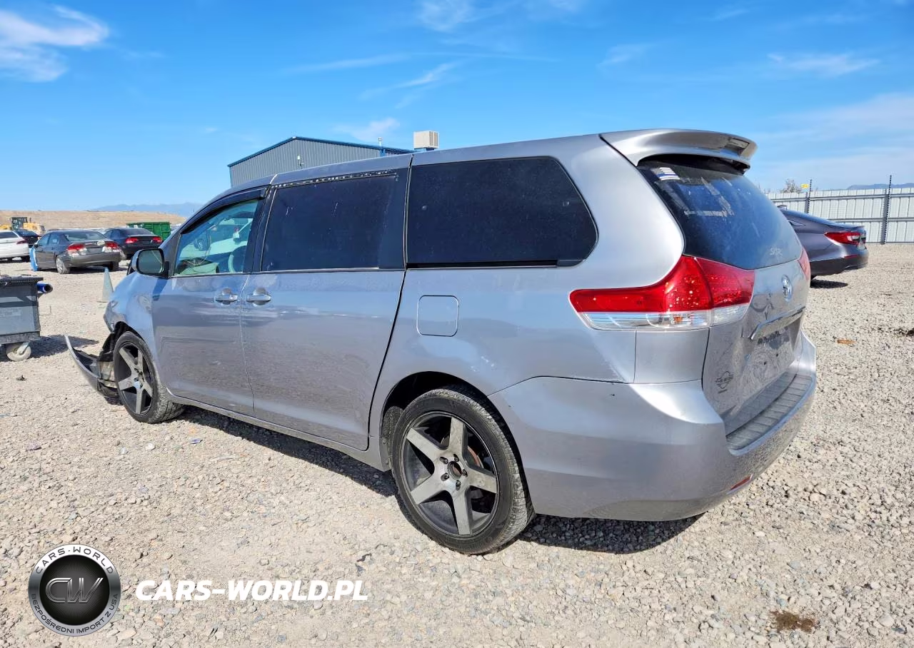 2012 Toyota Sienna Le 8-Passenger VIN:5TDKA3DC1CS015121 - 2