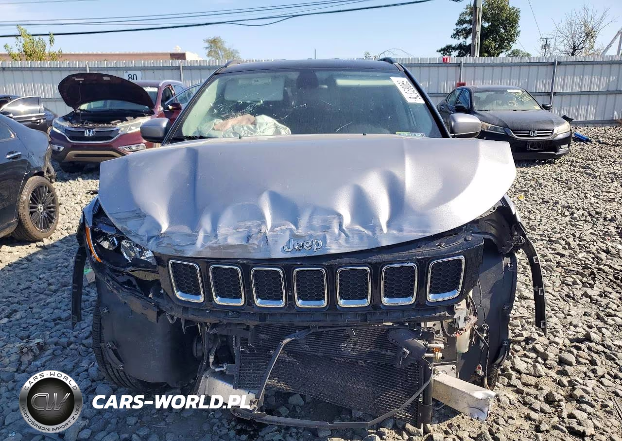 2018 Jeep Compass Latitude VIN:3C4NJDBB1JT200902 - 5