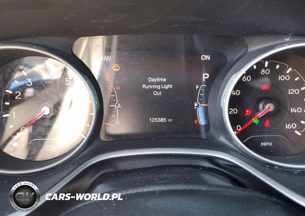 2018 Jeep Compass Latitude VIN:3C4NJDBB1JT200902 - 9