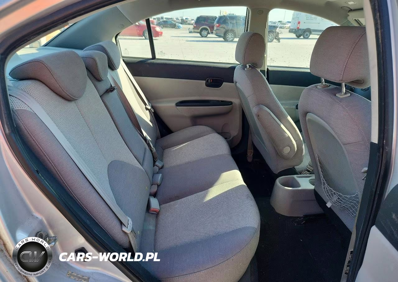 2009 Hyundai Accent Gls VIN:KMHCN46C89U308087 - 10
