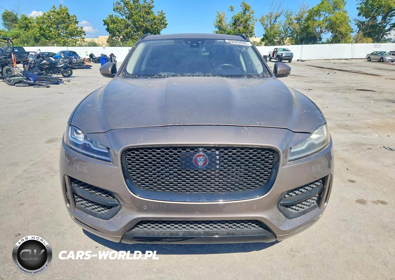 2017 Jaguar F-Pace R - Sport VIN:SADCL2BV9HA074262 - 5