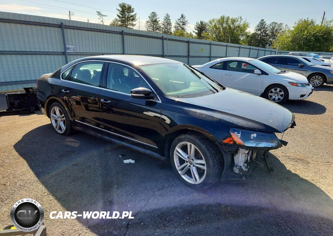 2015 Volkswagen Passat Sel VIN:1VWCT7A32FC007560 - 4