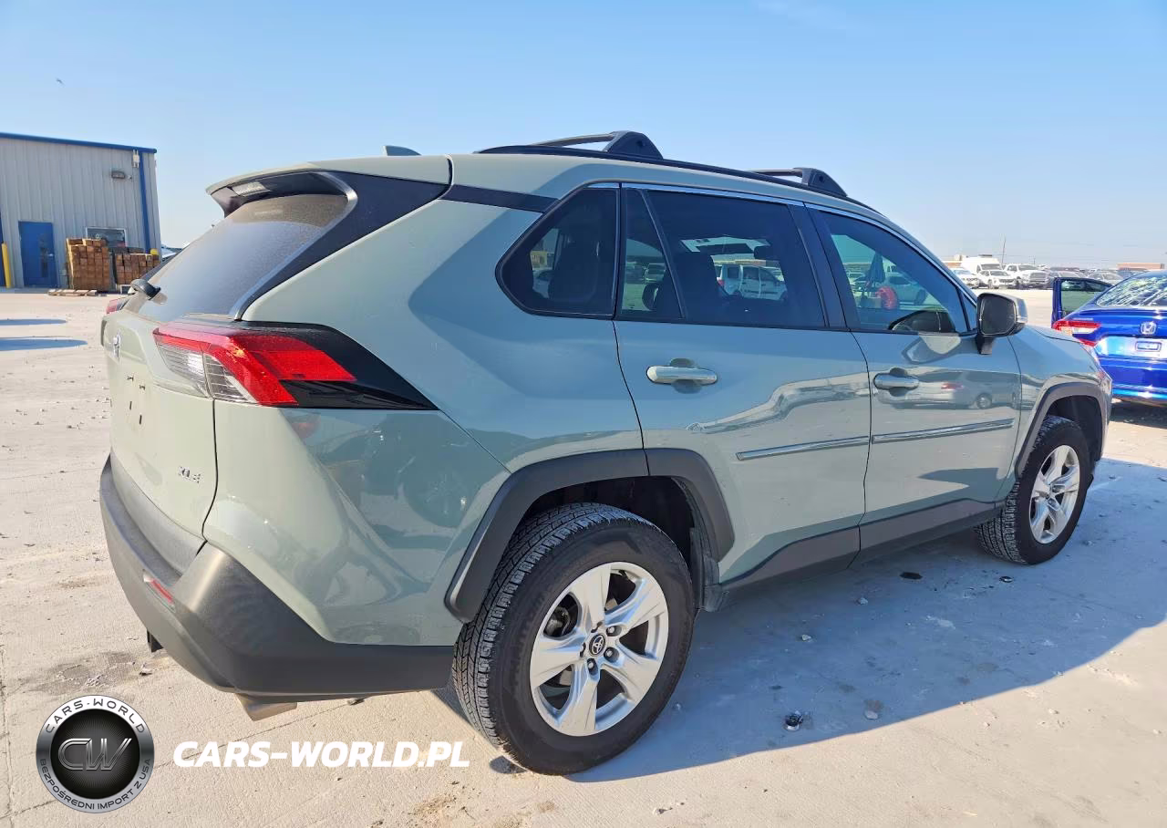 2020 Toyota Rav4 Xle VIN:2T3W1RFV9LW074824 - 3