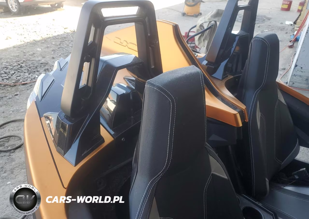 2019 Polaris Slingshot Slr VIN:57XAARFA5K8131894 - 10