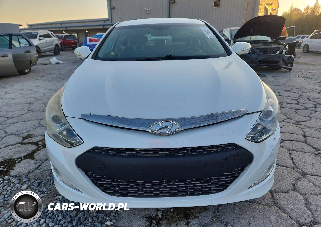 2013 Hyundai Sonata Hybrid VIN:KMHEC4A40DA082765 - 5