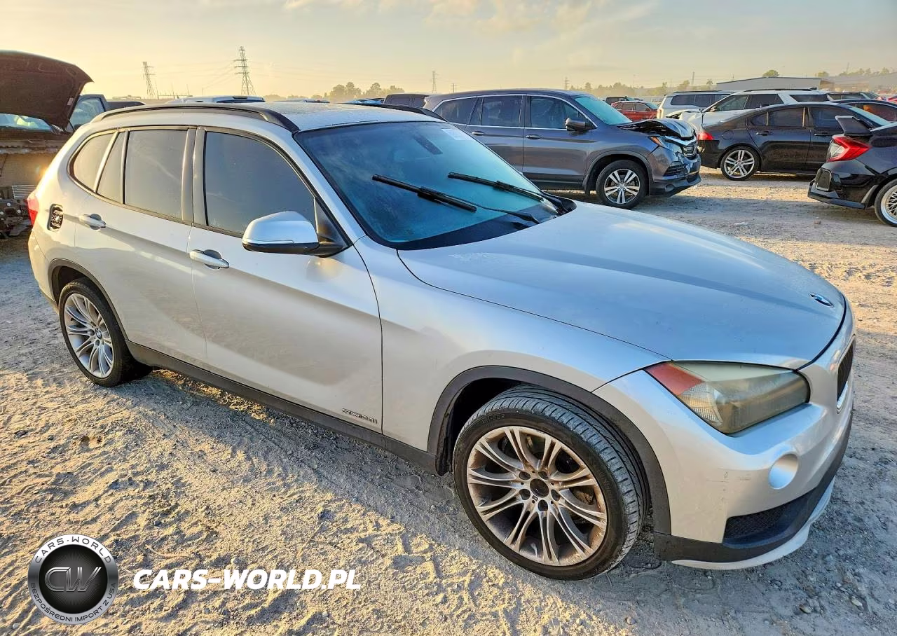 2015 BMW X1 Sdrive28I VIN:WBAVM1C51FV314885 - 4