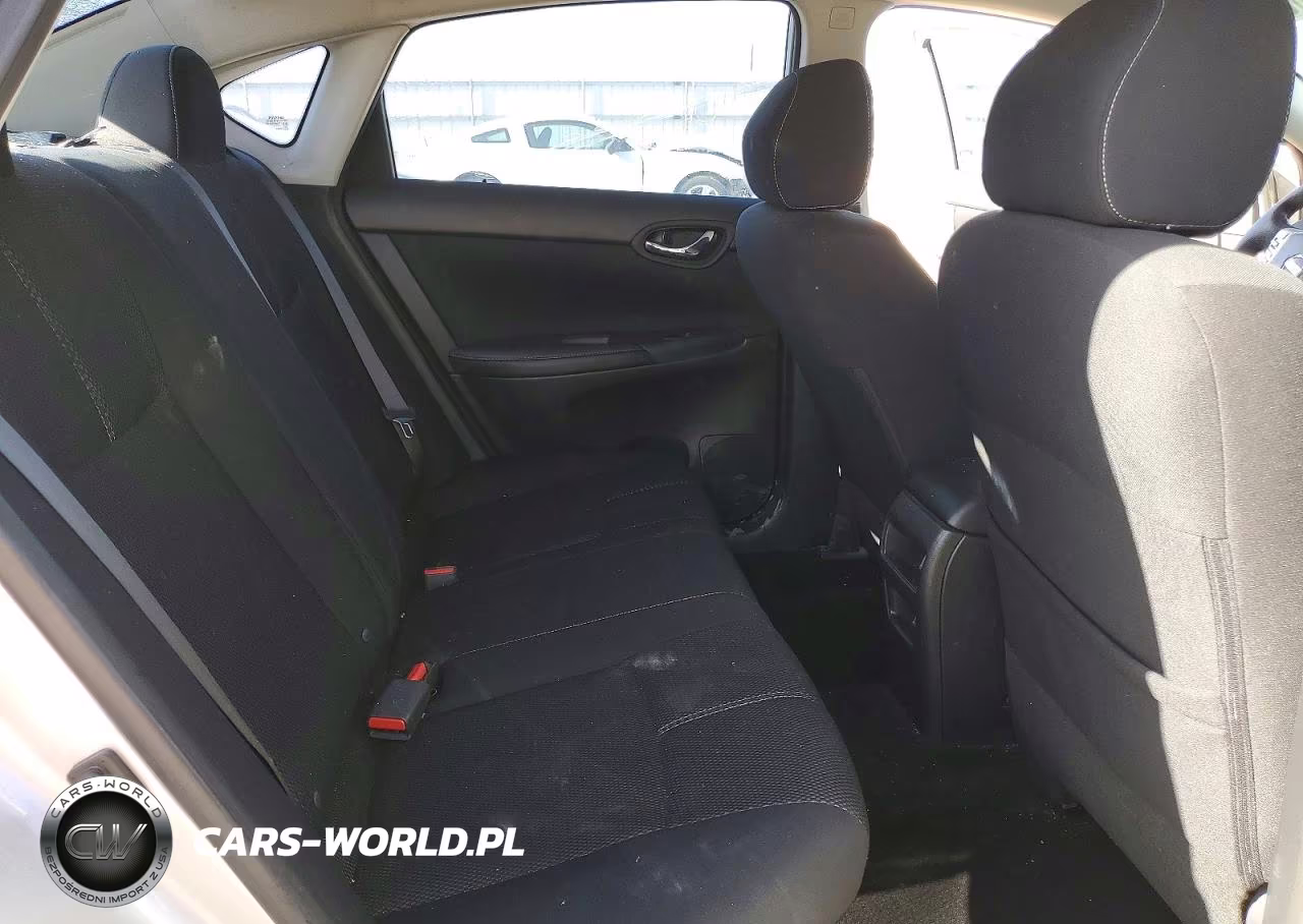 2016 Nissan Sentra S VIN:3N1AB7AP7GY237929 - 10