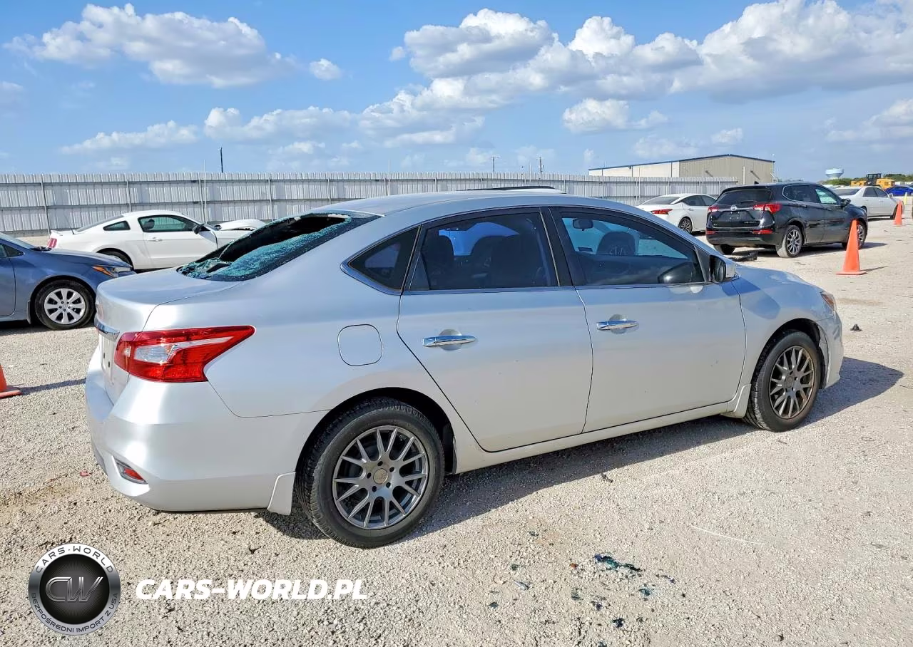 2016 Nissan Sentra S VIN:3N1AB7AP7GY237929 - 3