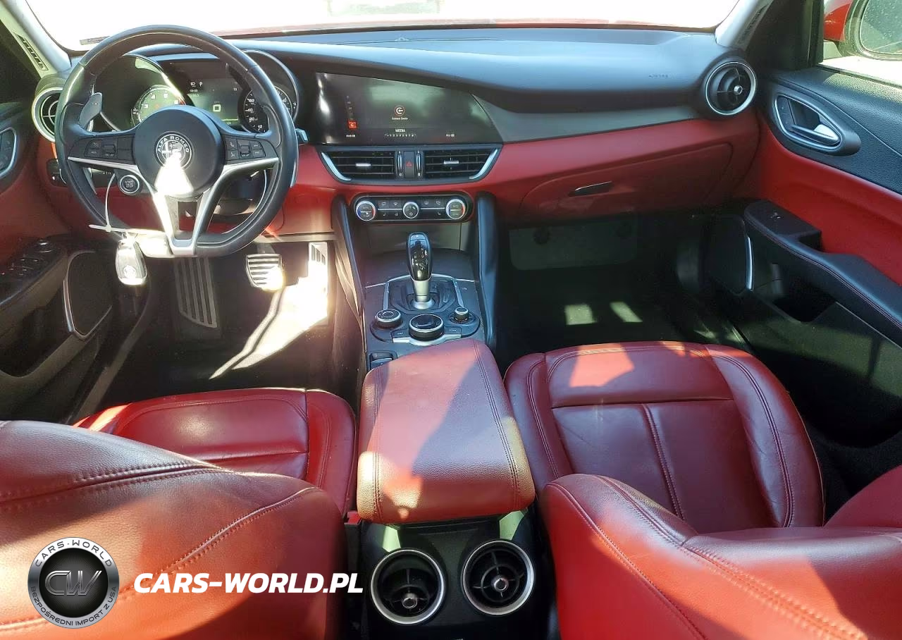 2017 Alfa Romeo Giulia Q4 VIN:ZARFAEDN0H7558501 - 8