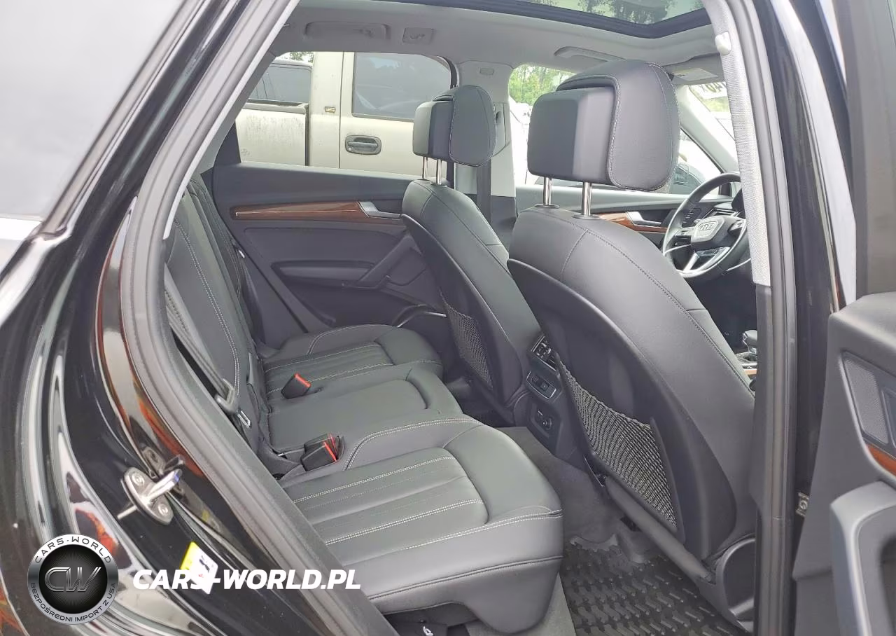 2023 Audi Q5 Premium 45 VIN:WA1GAAFY3P2137473 - 11