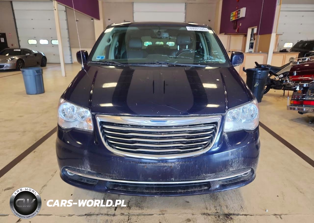 2016 Chrysler Town & Country Touring VIN:2C4RC1BG4GR246709 - 5