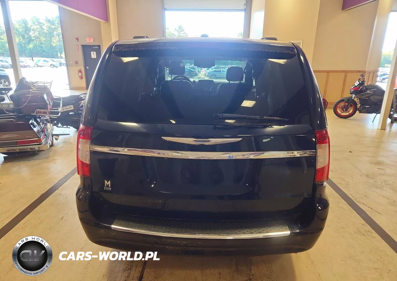 2016 Chrysler Town & Country Touring VIN:2C4RC1BG4GR246709 - 6