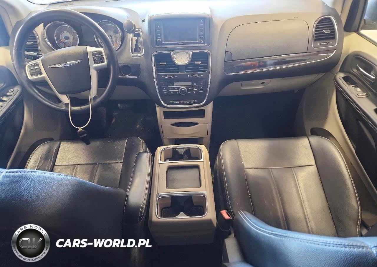 2016 Chrysler Town & Country Touring VIN:2C4RC1BG4GR246709 - 8