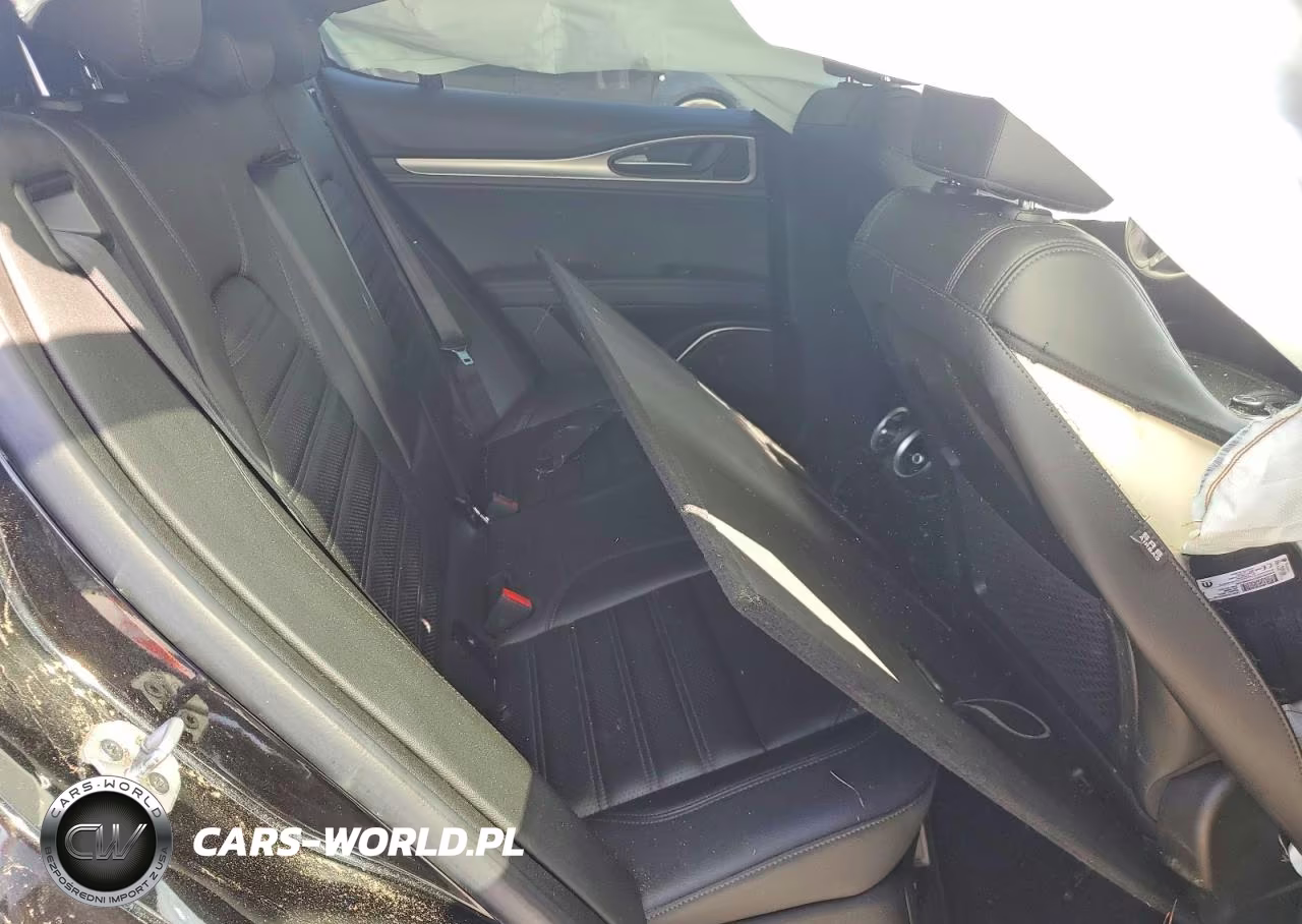 2021 Alfa Romeo Stelvio Ti VIN:ZASPAKBN2M7D02314 - 10