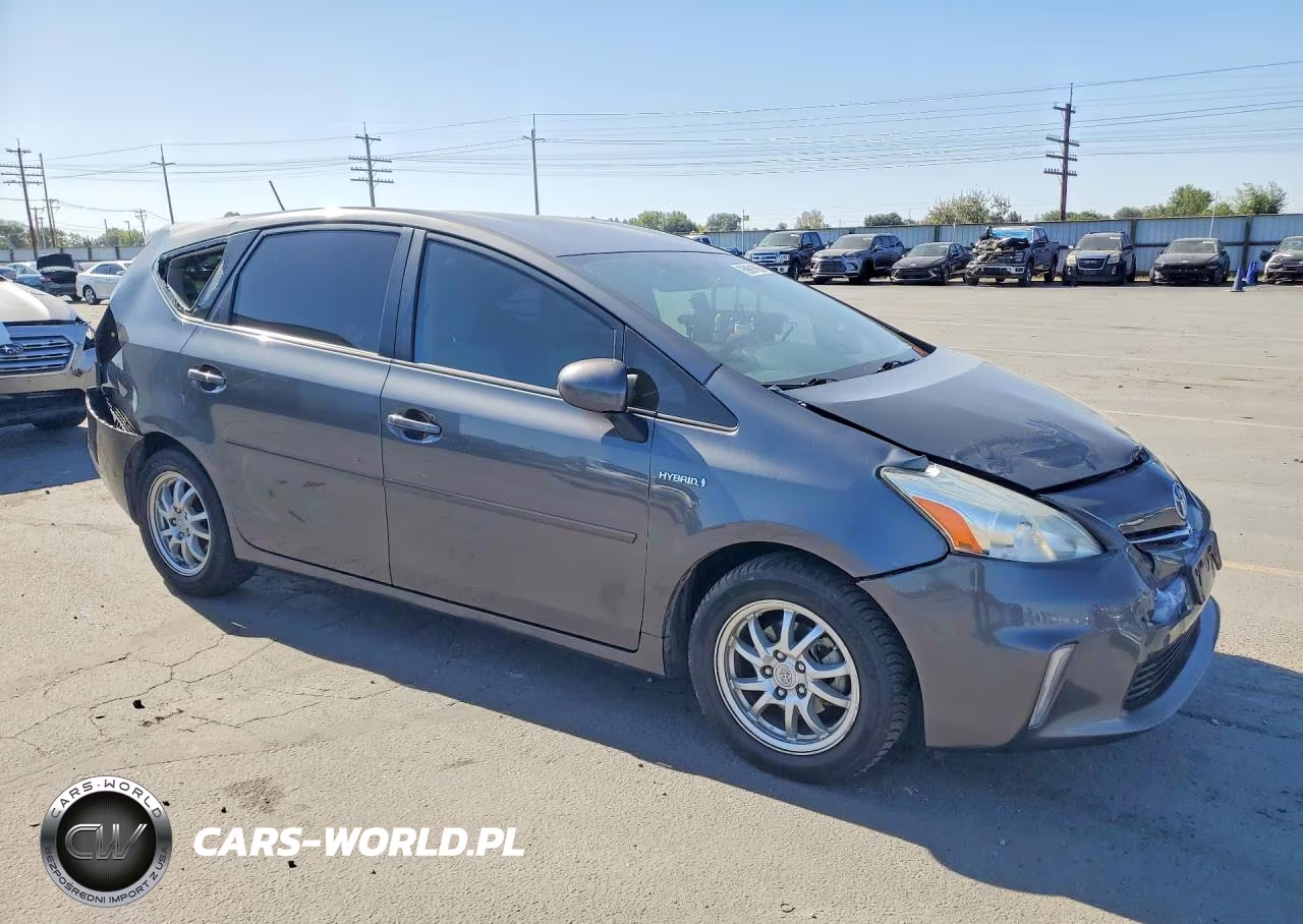 2014 Toyota Prius V Three VIN:JTDZN3EU3E3291606 - 4