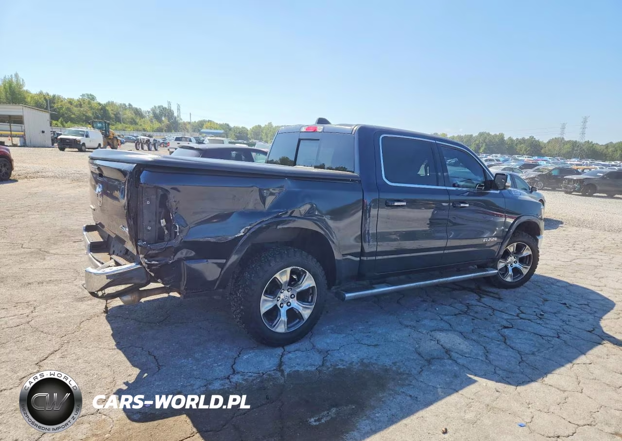 2020 Ram 1500 Laramie VIN:1C6SRFJT5LN420569 - 3