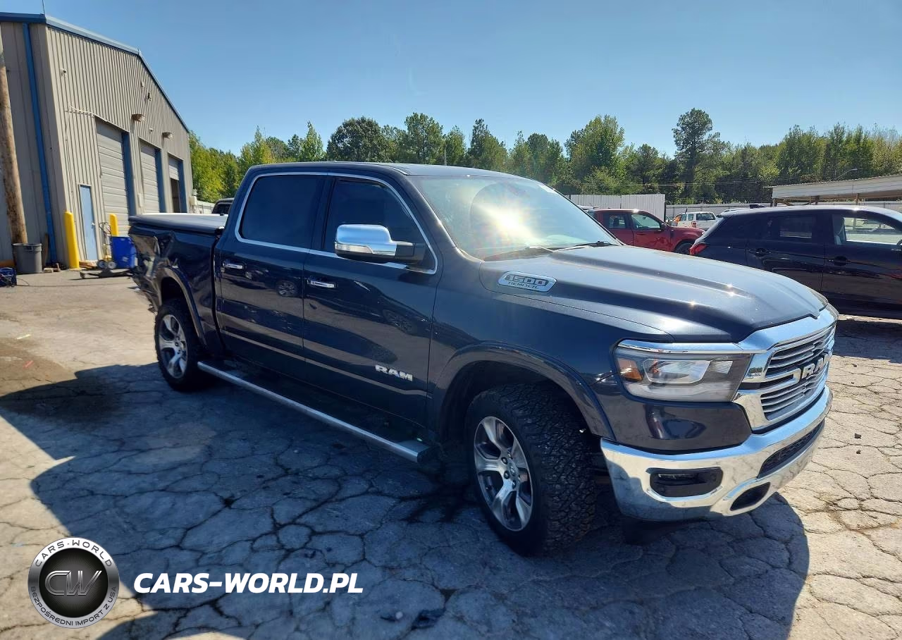 2020 Ram 1500 Laramie VIN:1C6SRFJT5LN420569 - 4