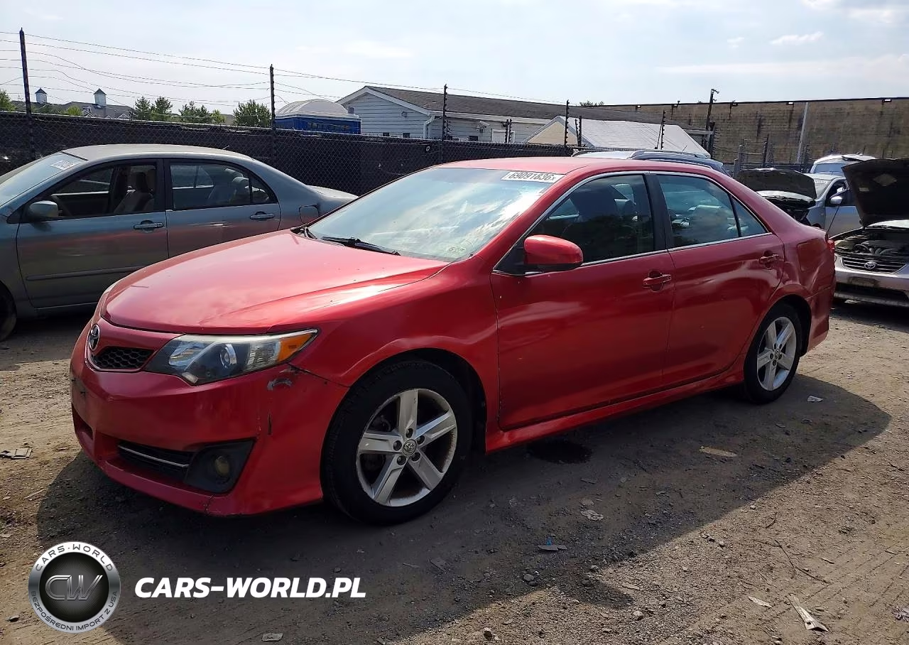 2014 Toyota Camry Se VIN:4T1BF1FK5EU832967 - 1