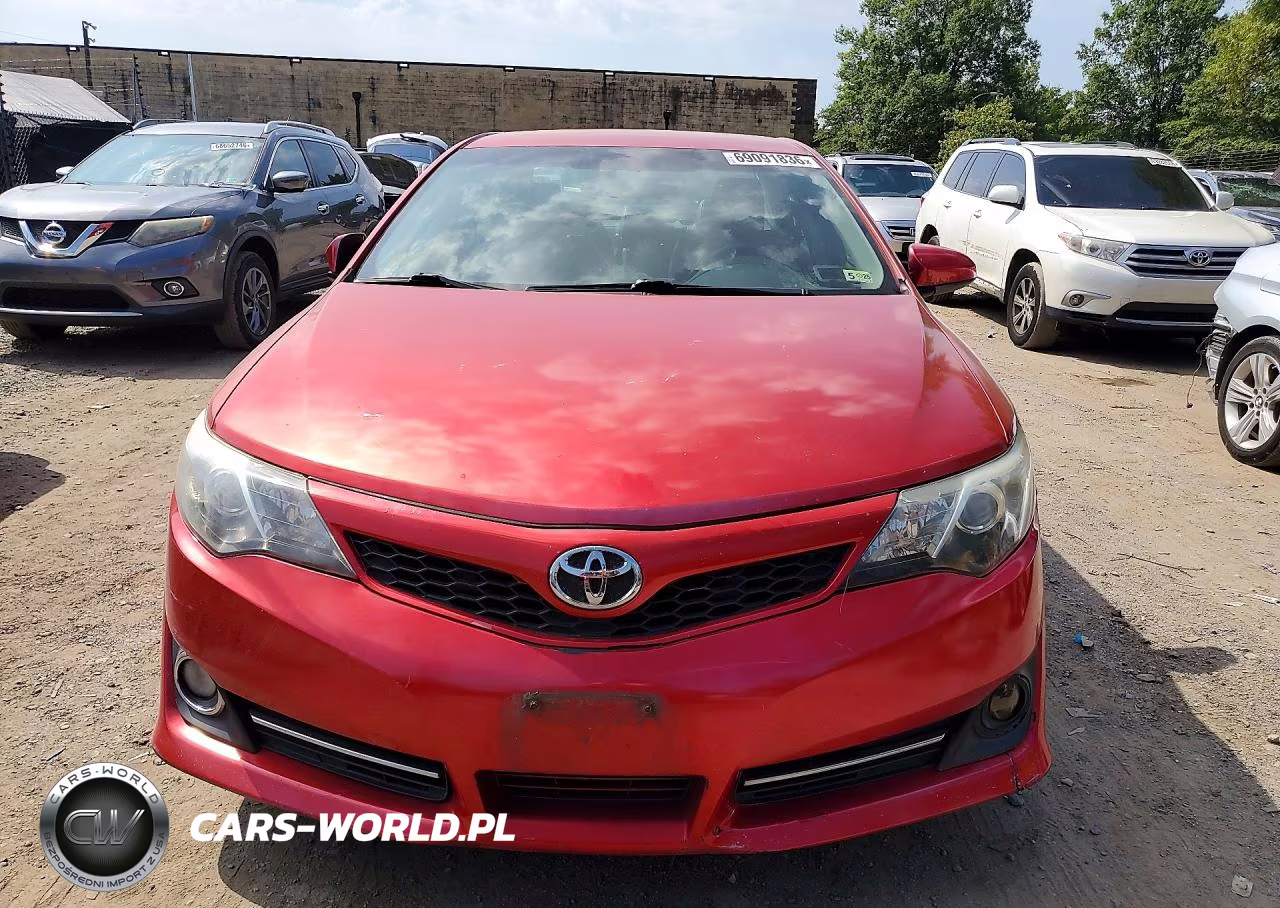 2014 Toyota Camry Se VIN:4T1BF1FK5EU832967 - 5