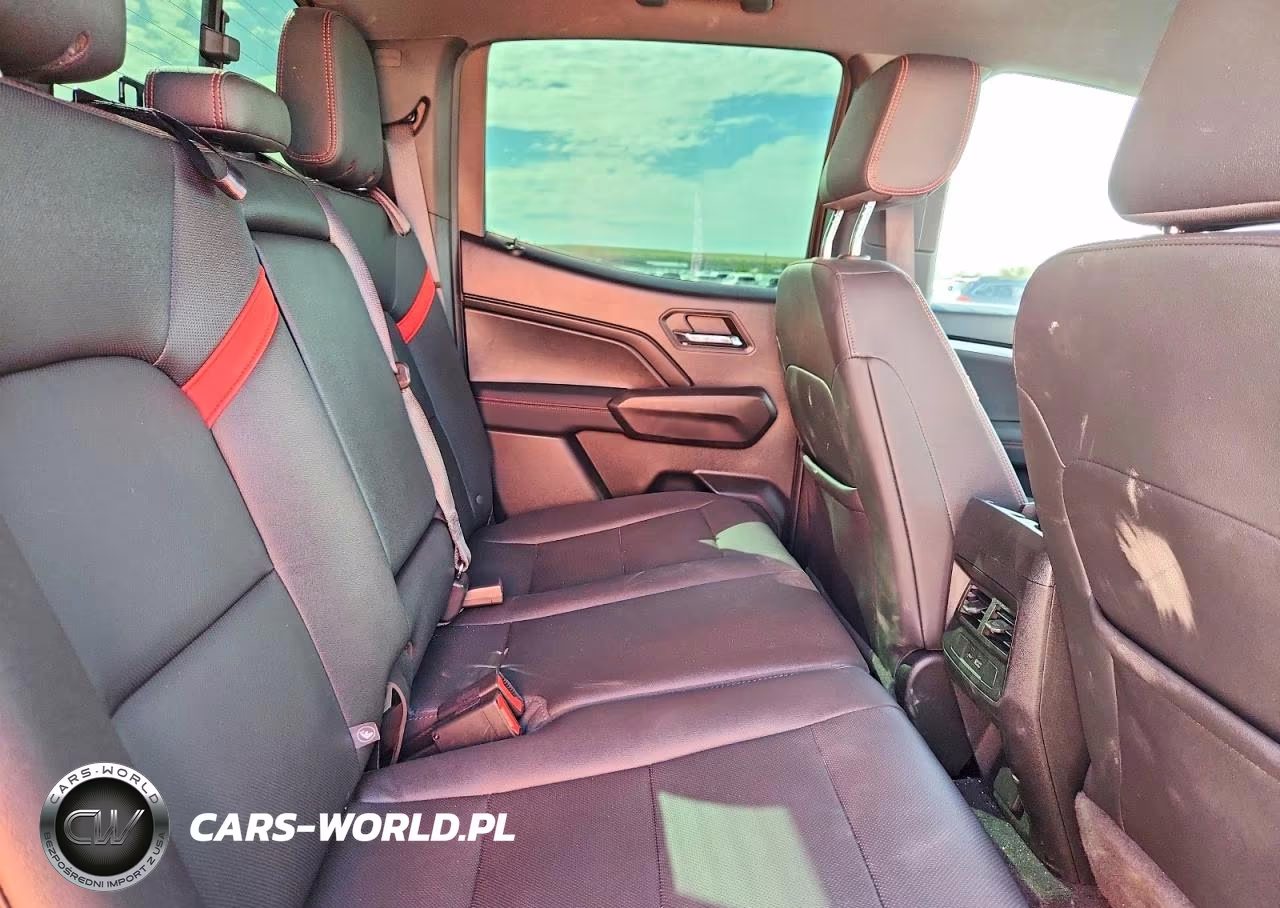 2023 Chevrolet Colorado Z71 VIN:1GCPTDEK6P1156863 - 10