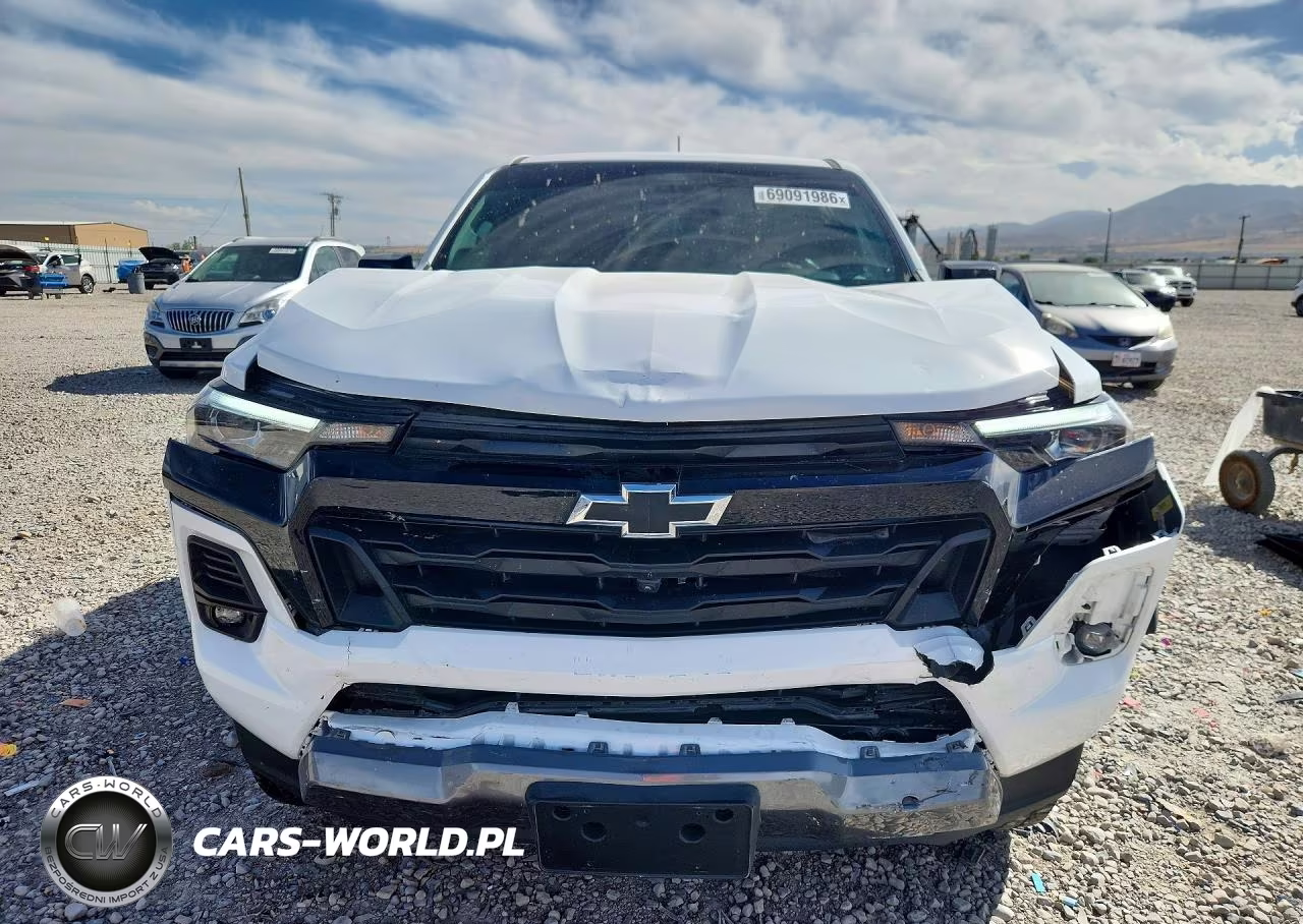 2023 Chevrolet Colorado Z71 VIN:1GCPTDEK6P1156863 - 5