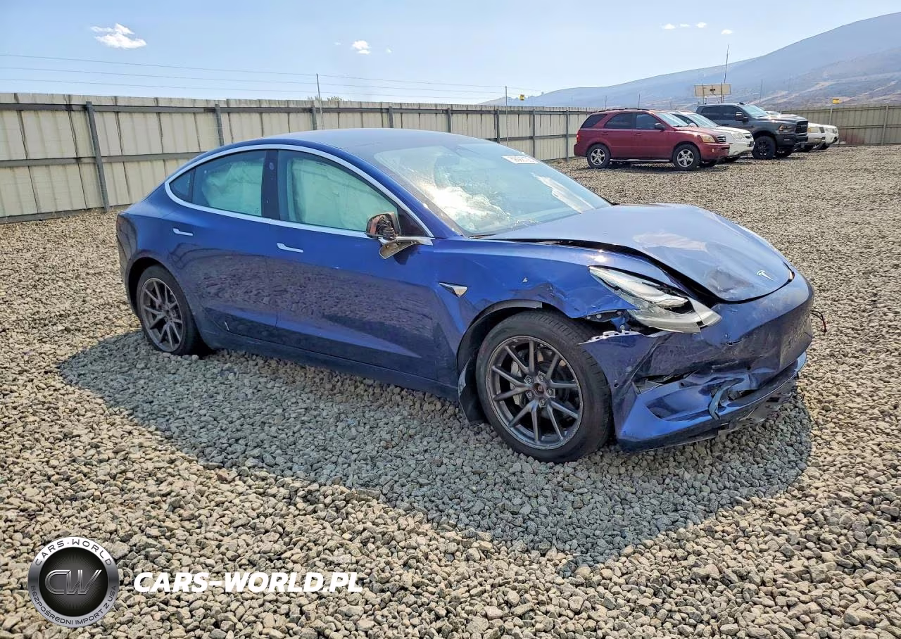 2019 Tesla Model 3 VIN:5YJ3E1EB5KF465067 - 4