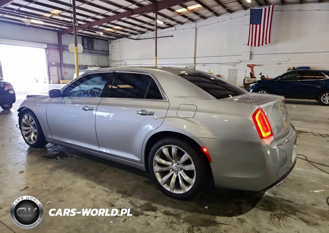 2017 Chrysler 300C VIN:2C3CCAEG0HH586680 - 2