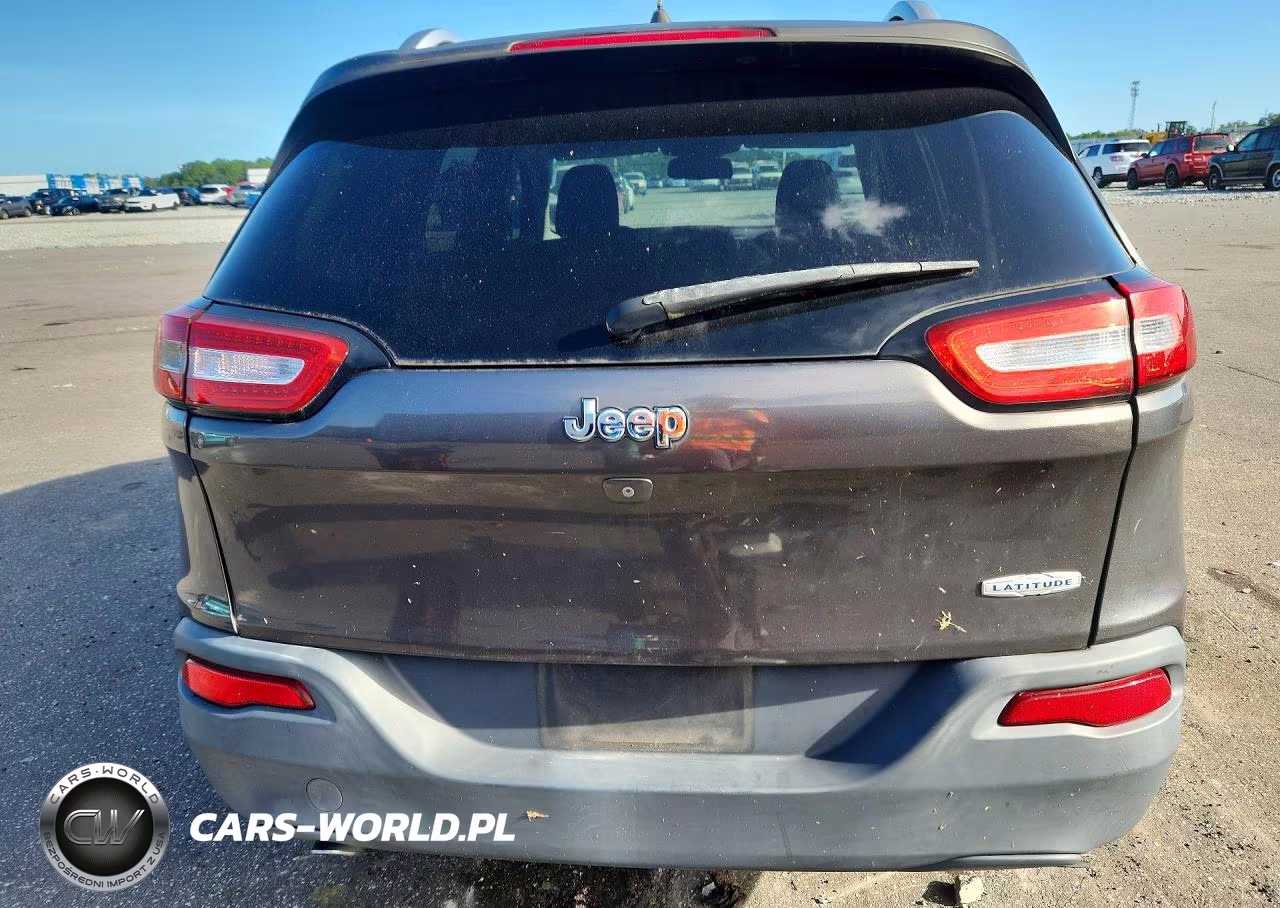 2016 Jeep Cherokee Latitude VIN:1C4PJLCB5GW110429 - 6