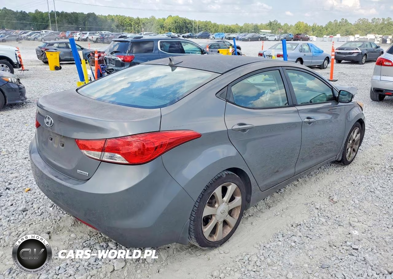 2013 Hyundai Elantra Limited VIN:5NPDH4AE2DH234306 - 3