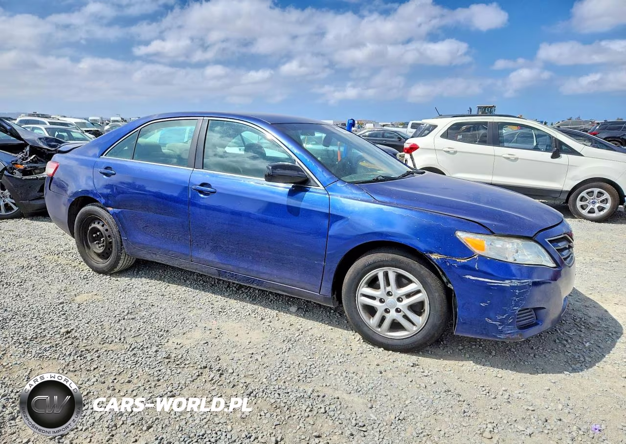 2011 Toyota Camry Le VIN:4T1BF3EK8BU690218 - 4