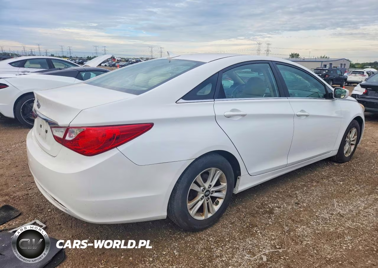 2011 Hyundai Sonata Gls VIN:5NPEB4AC2BH066846 - 3