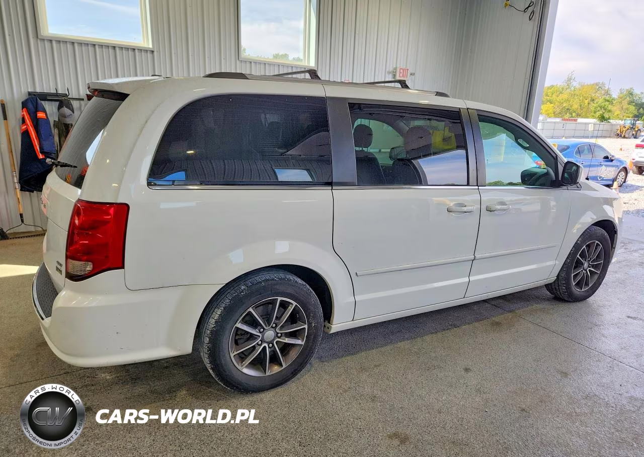 2017 Dodge Grand Caravan Sxt VIN:2C4RDGCGXHR817667 - 3