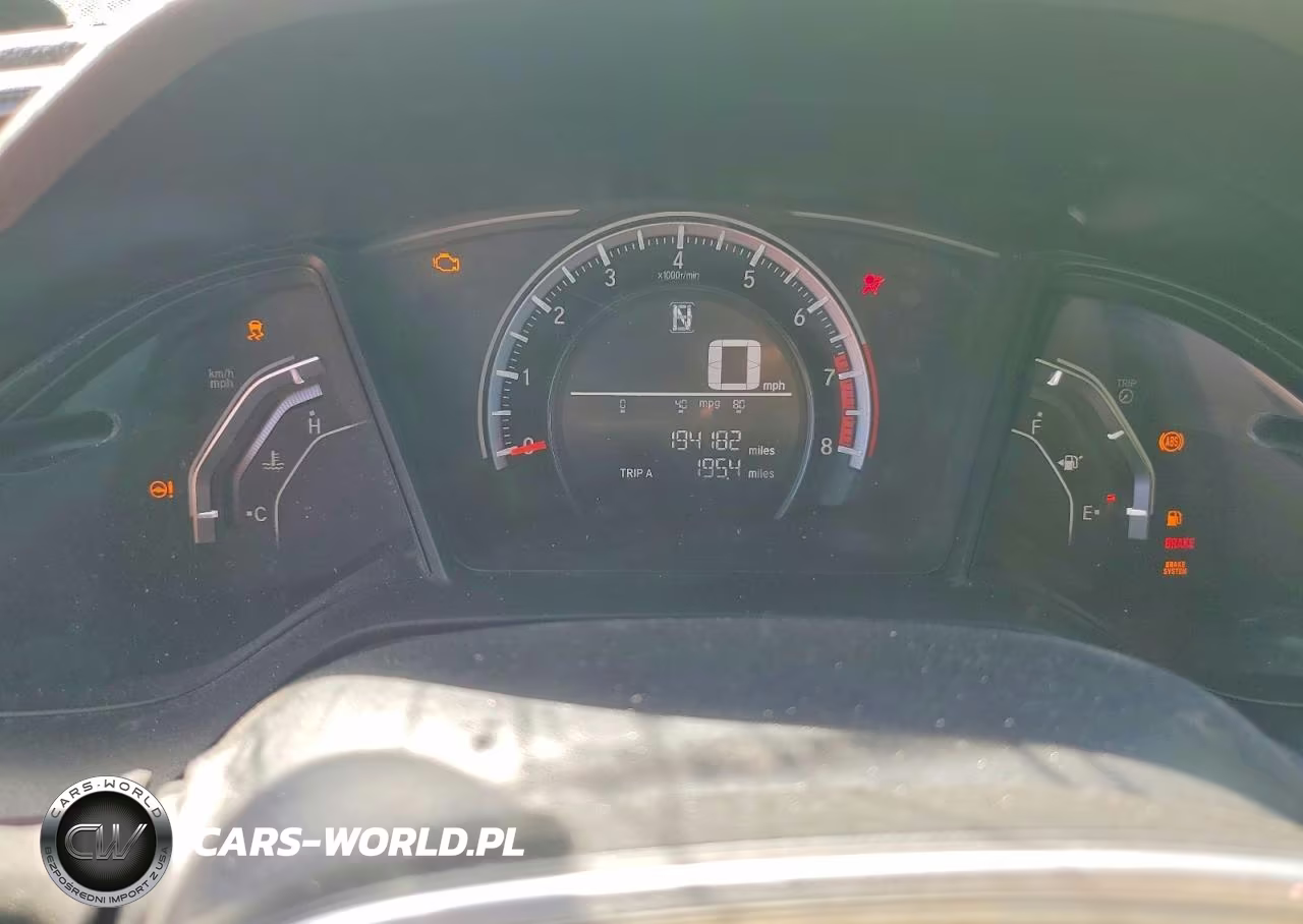 2017 Honda Civic Lx VIN:2HGFC4B0XHH303544 - 9