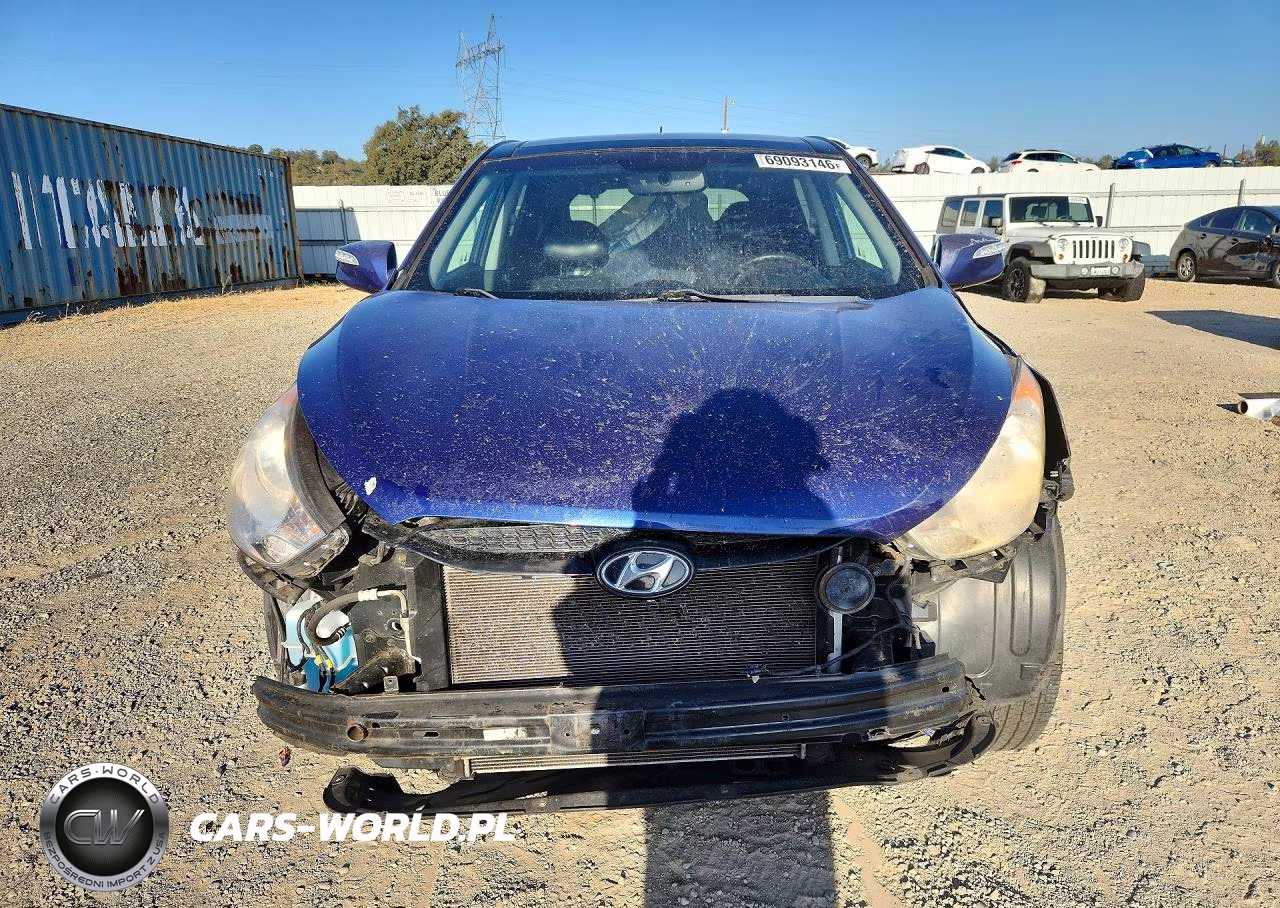 2012 Hyundai Tucson Limited VIN:KM8JU3AC6CU498426 - 5