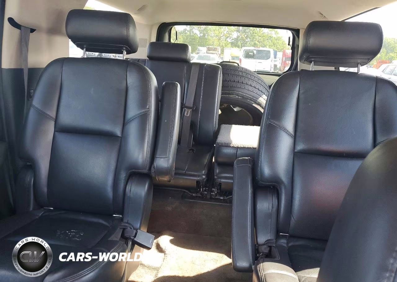 2010 Chevrolet Suburban K1500 Ltz VIN:1GNUKKE36AR255329 - 10