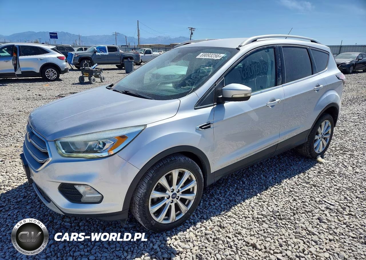 2017 Ford Escape Titanium – zdjęcie 1 z 12