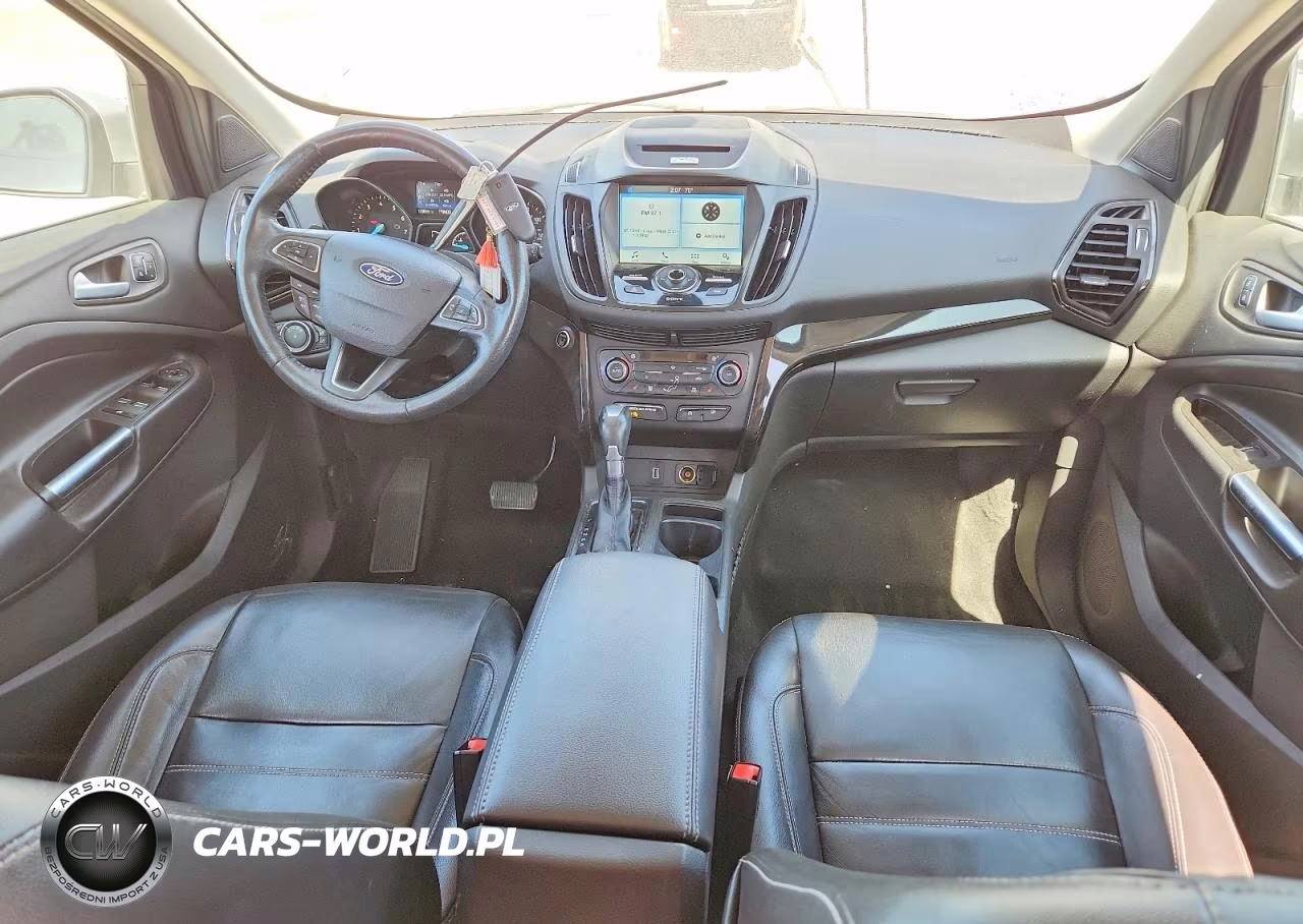 2017 Ford Escape Titanium VIN:1FMCU9J95HUB03983 - 8
