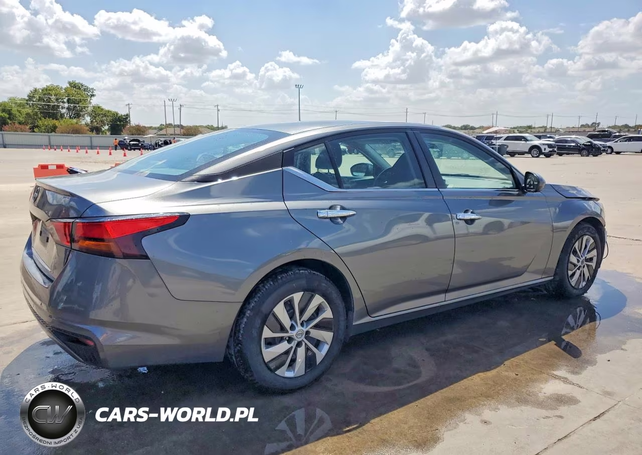 2023 Nissan Altima S VIN:1N4BL4BV1PN377651 - 3