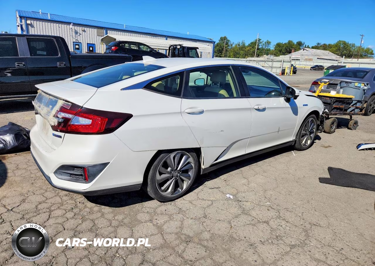 2018 Honda Clarity VIN:JHMZC5F18JC011922 - 3
