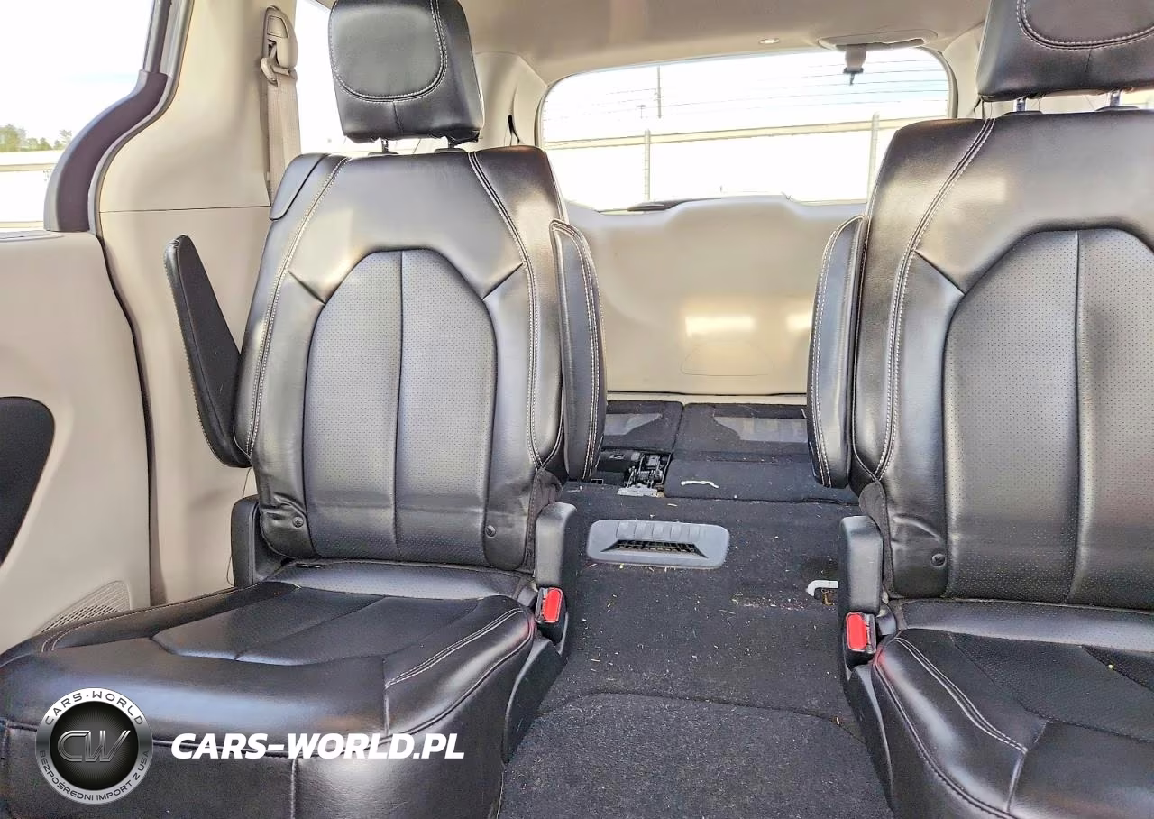2021 Chrysler Voyager Lxi VIN:2C4RC1DG6MR533509 - 10