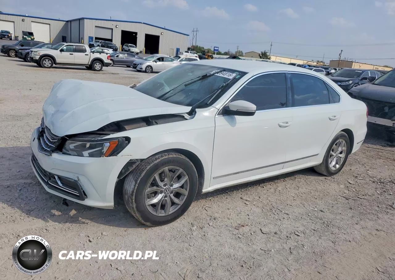 2016 Volkswagen Passat S VIN:1VWAS7A33GC042166 - 1