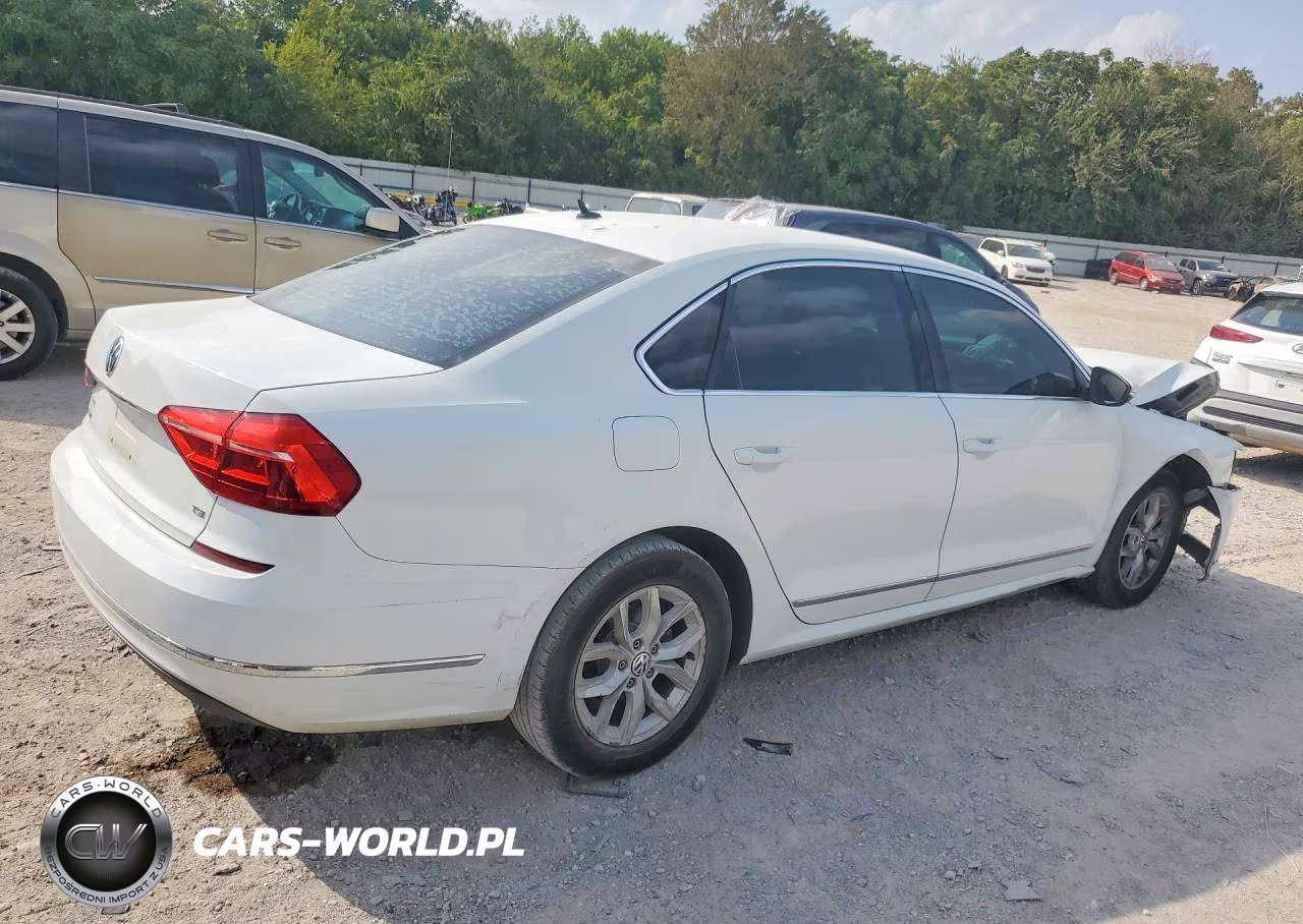 2016 Volkswagen Passat S VIN:1VWAS7A33GC042166 - 3