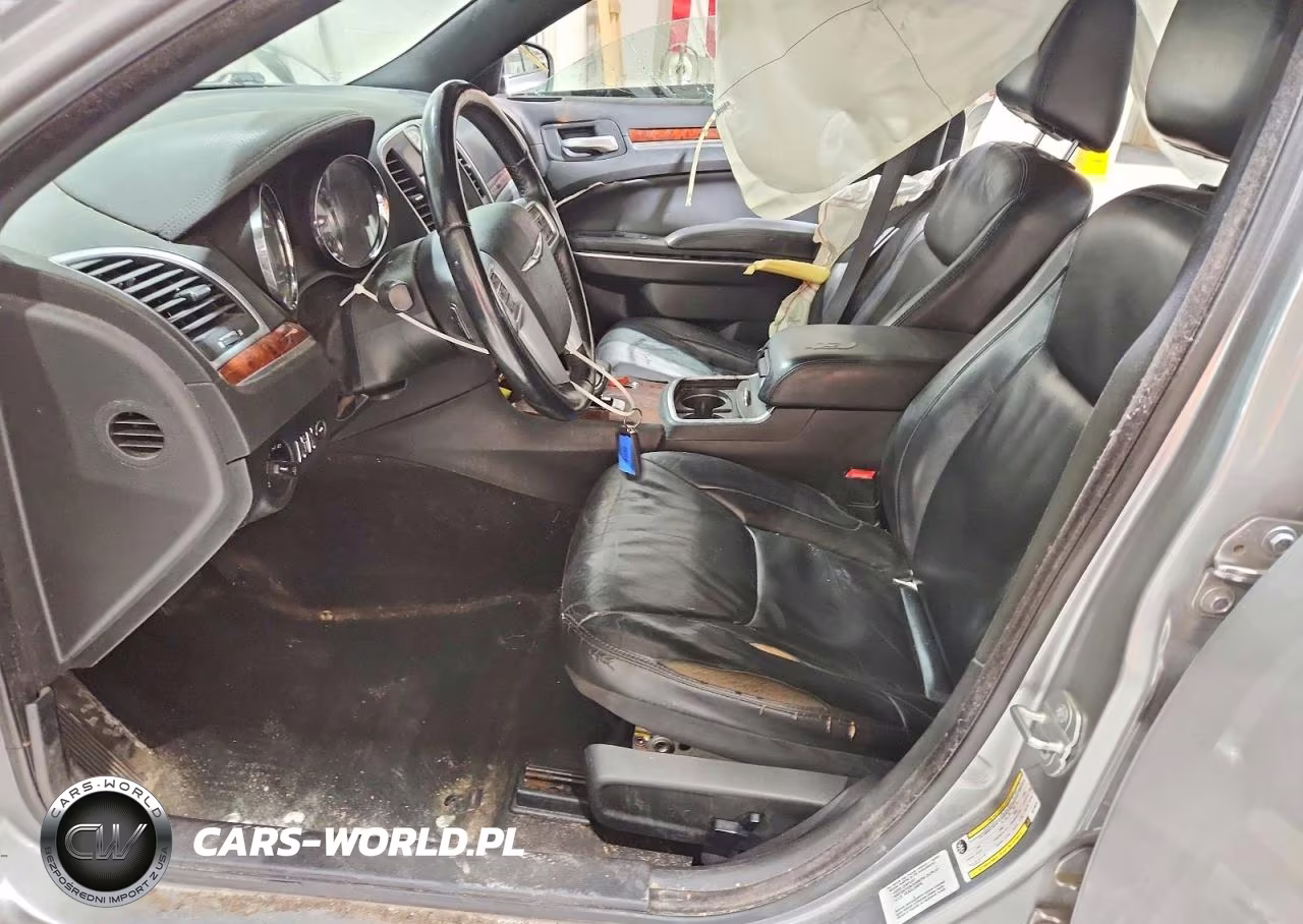 2014 Chrysler 300 VIN:2C3CCARG4EH179516 - 7